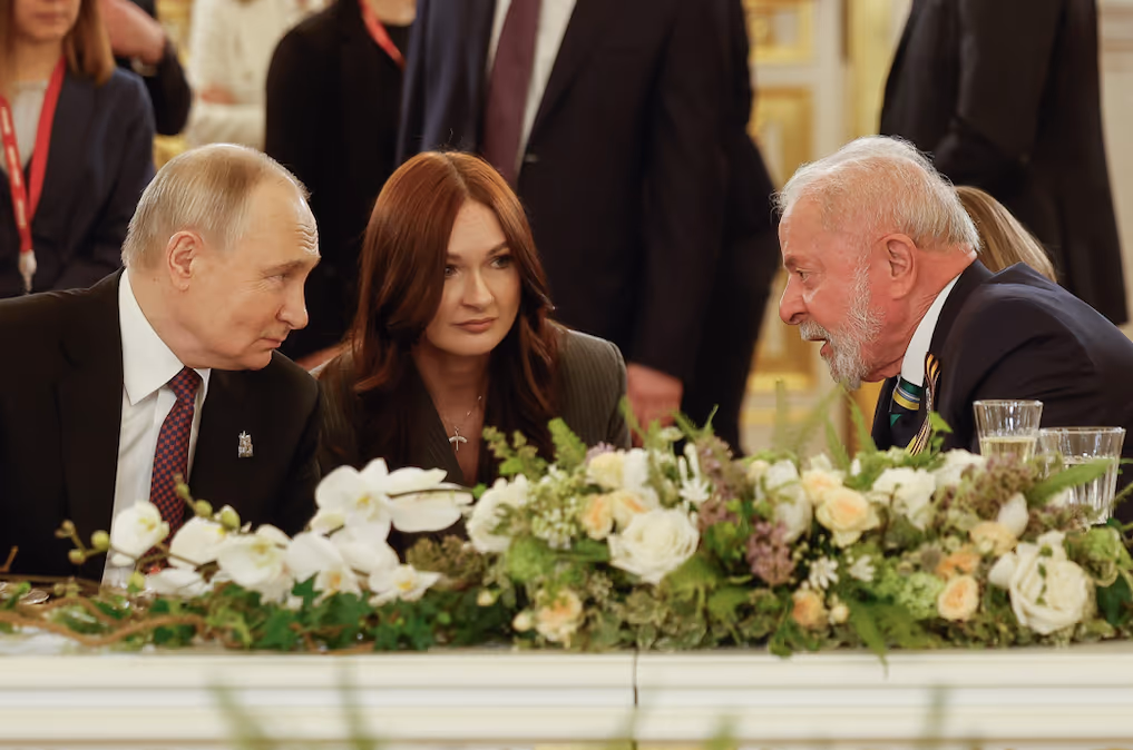 Lula volta a falar com Putin, que celebra “Grupo de Amigos da Paz”
