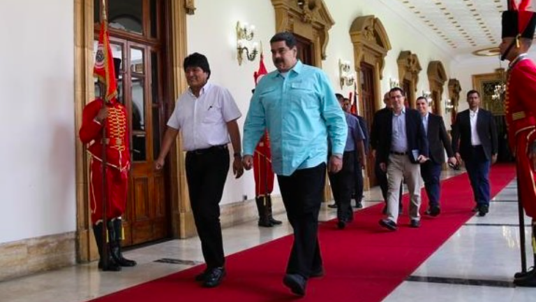 Crusoé: Por que Bolívia afastou socialismo, e Venezuela, não?