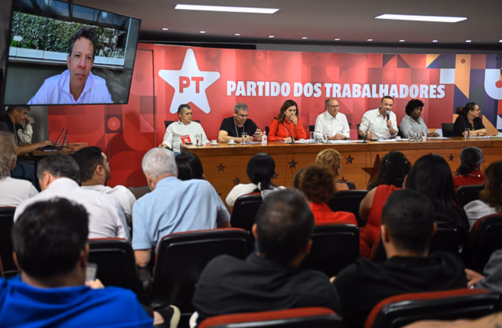 Presidente do PT defende União-PP na base de Lula em 2026