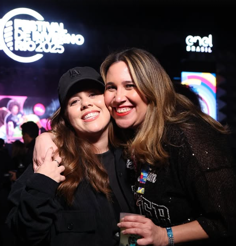 Tati Machado se diverte em evento após tragédia