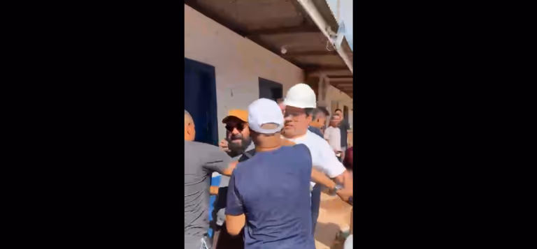 Prefeito de Macapá agride cinegrafista durante visita a obras de hospital