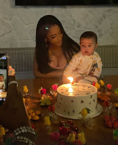 Filho de Lorena Maria comemora 6 meses mas ausência do pai intriga