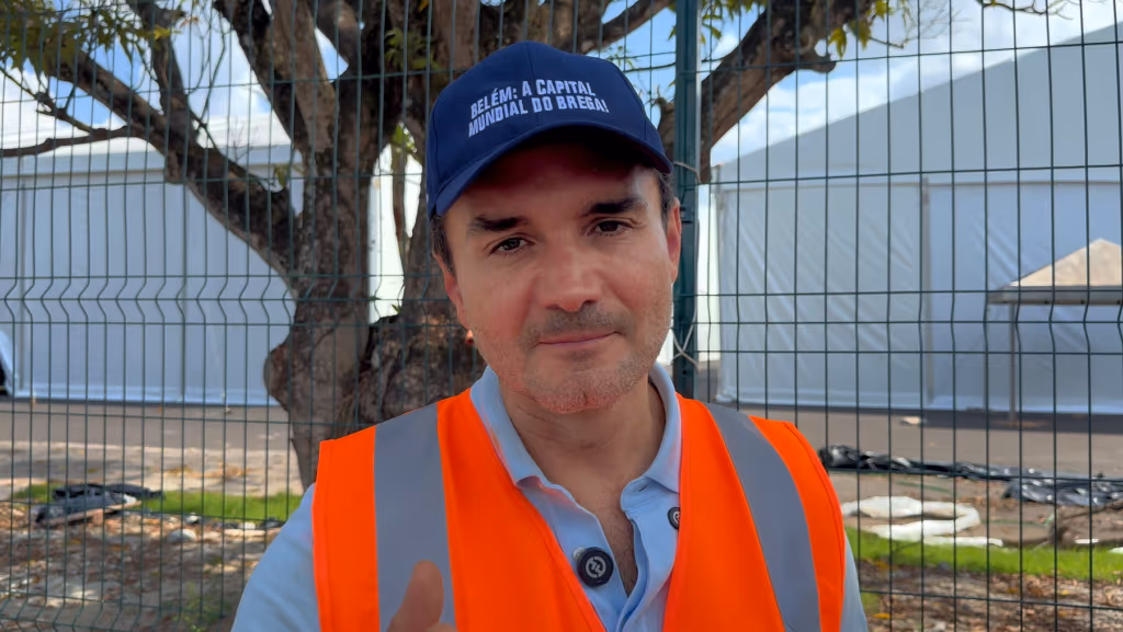 “Não há decisão de deixar o governo”, diz Celso Sabino