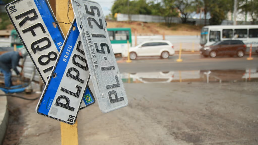 Como consultar a placa de qualquer veículo com esses passos simples