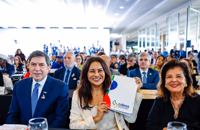 Crusoé: O Conselhão dos puxa-sacos cada vez aumenta mais