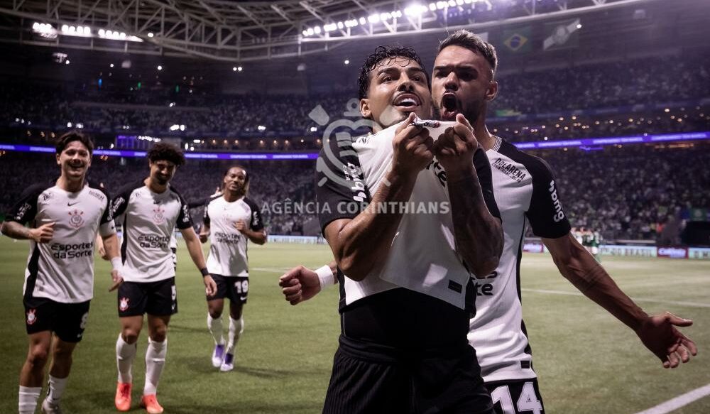 Corinthians passeia em cima do Palmeiras e avança na Copa do Brasil
