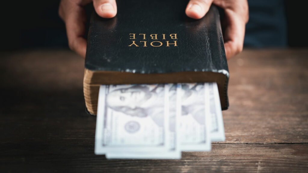 Doação a igreja evangélica é legal, mas sob essas condições