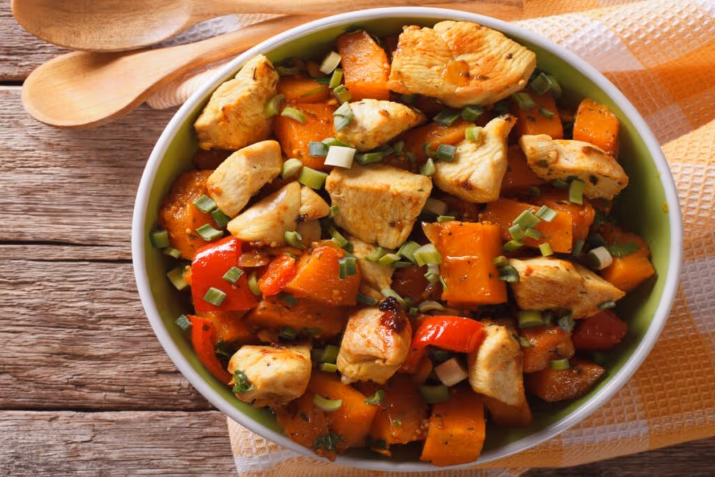 5 receitas proteicas com batata-doce para variar o almoço