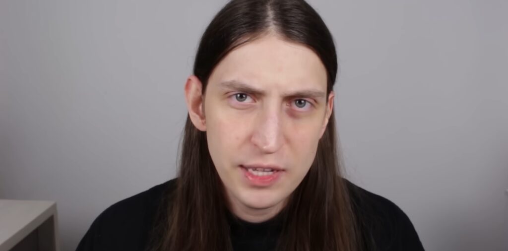 Felca revela que monetização do vídeo sobre adultização será doada para crianças vítimas de abuso