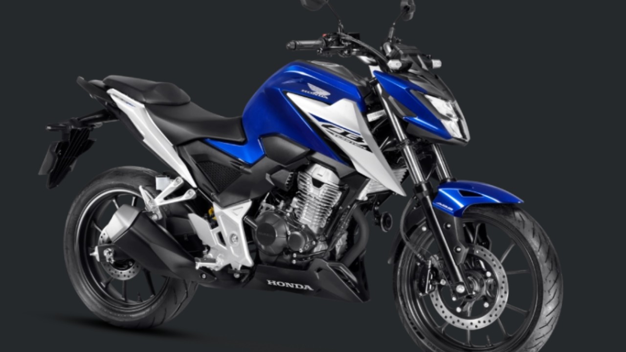 A moto de 300 cc que faz 35 km/l, parece maior do que é e custa menos que você imagina manter