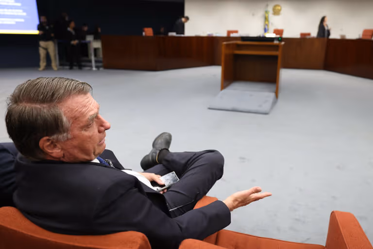 Crusoé: Dá para trocar um foro privilegiado por outro?