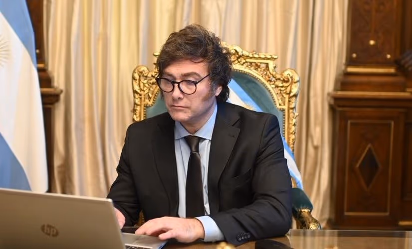 Assassinato de Charlie Kirk mostra “ódio e ressentimento” da esquerda, diz Milei