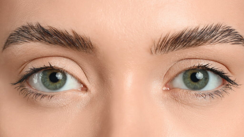 Juan Manuel García, especialista em comportamento As sobrancelhas são indicadores de que somos bem-vindos ou não