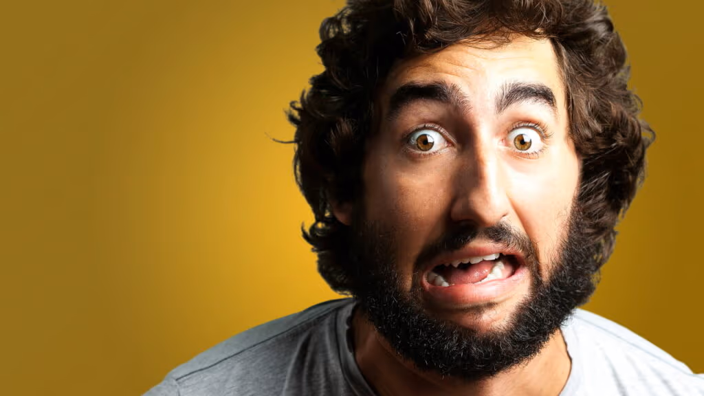 Juan Manuel García, especialista em comportamento: “As sobrancelhas são indicadores de que somos bem-vindos ou não”