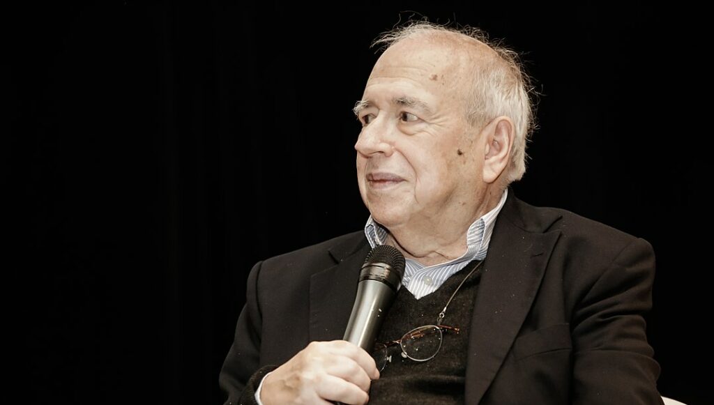 Luis Fernando Verissimo está internado na UTI em estado gravíssimo