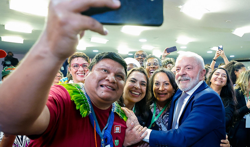 Crusoé: Lula está em busca de álibi para pular fora em 2026?