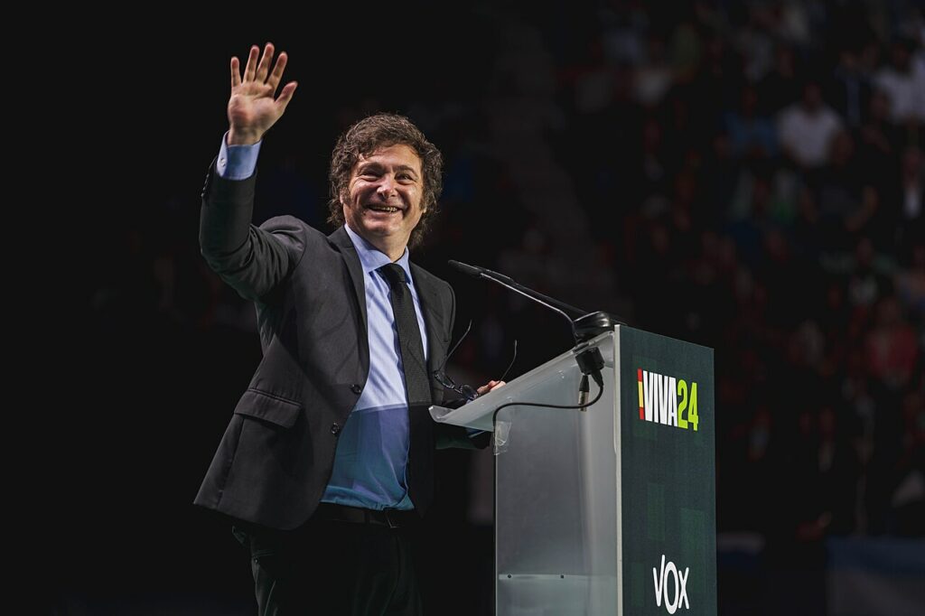 Crusoé: Os problemas no pedido de asilo de Bolsonaro para “Miliei”