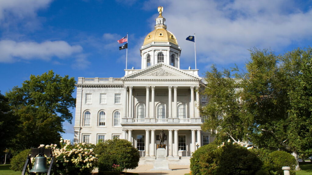 Mãe mata toda a família e comete suicídio em New Hampshire