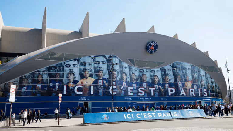 PSG paga quase R$ 400 milhões em zagueiro ucraniano