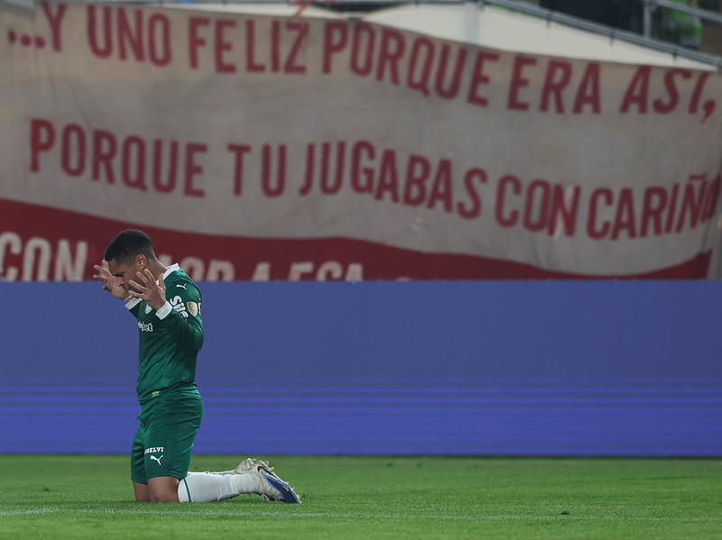 Palmeiras atropela o Universitario e praticamente se garante nas 4° da Liberta