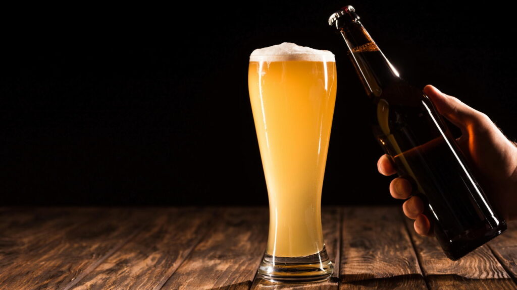 A melhor forma de emagrecer sem cortar a cerveja