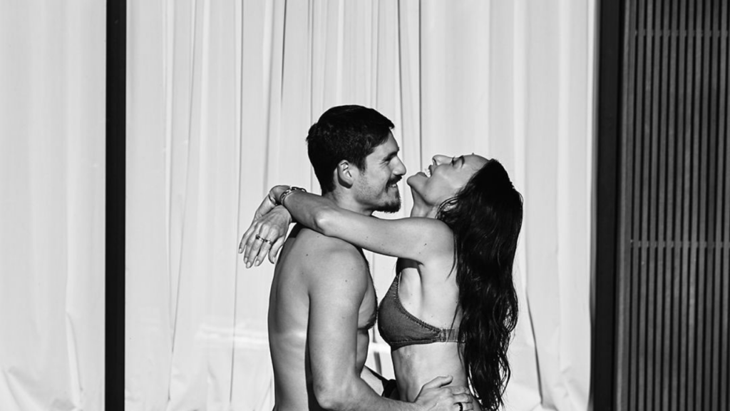 Sabrina Sato e Nicolas Prattes surpreendem com fotos na web