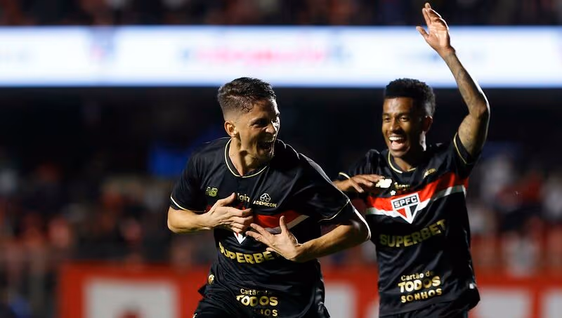 São Paulo quebra tabu com vitória sobre o Atlético e cola no G6 do Brasileirão
