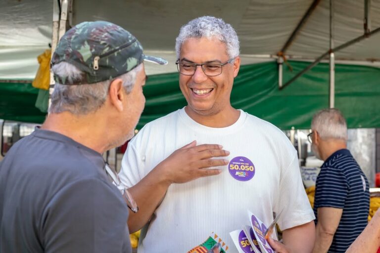 Crusoé: Acabar com o PL? Por que não com o PT?
