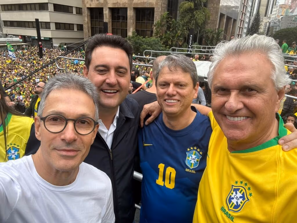 Tensões na oposição deixam chapa de 2026 em aberto