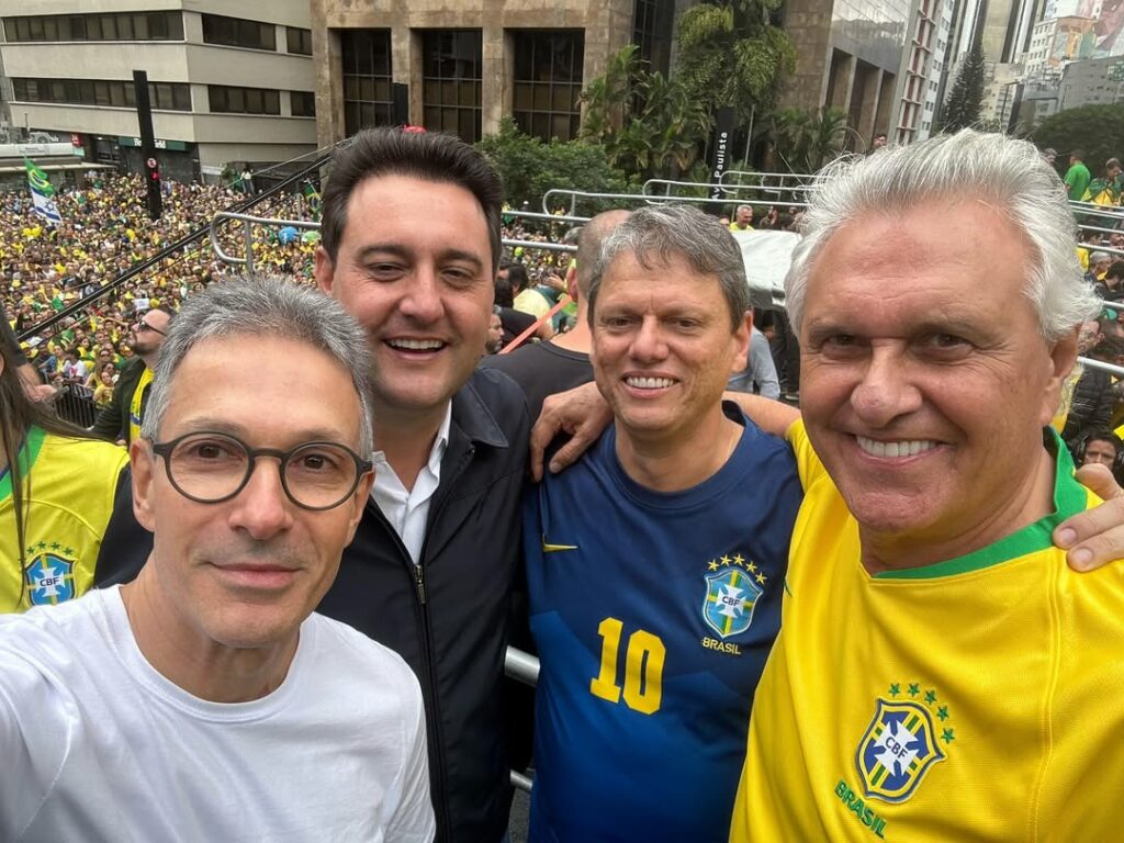 Tensões na oposição deixam chapa de 2026 em aberto