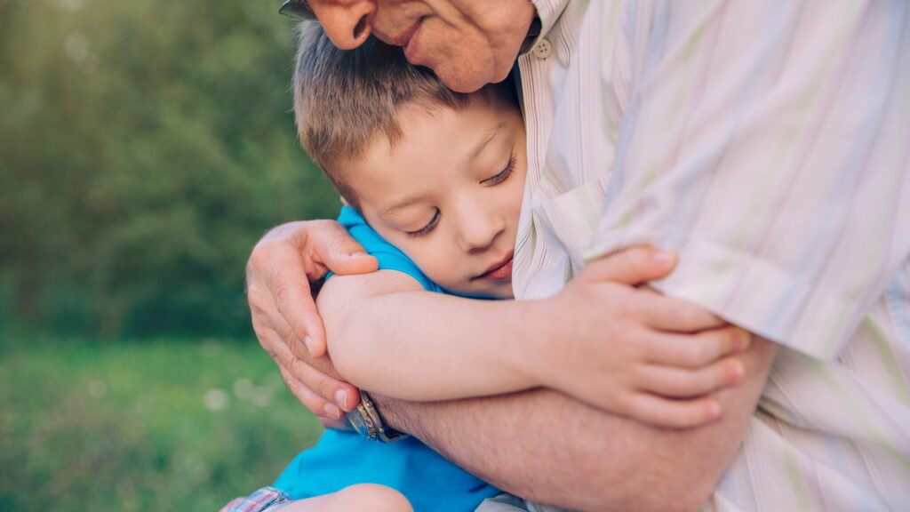 Você se apega emocionalmente com facilidade Saiba o que diz a Teoria do Apego