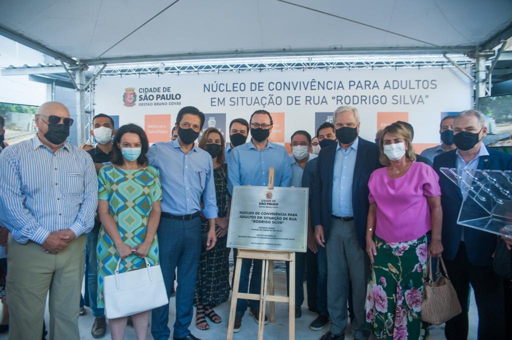 SP: Curso de pintura oferece emprego a pessoas em situação de rua