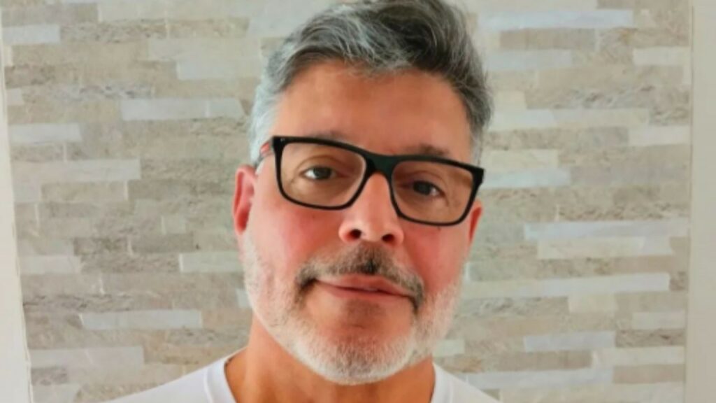 Justiça acha menos de R$ 1 nas contas de Alexandre Frota
