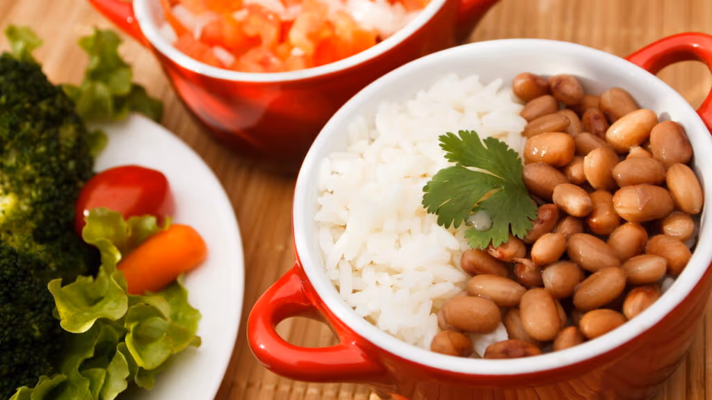 Dicas de reaproveitamento criativo para sobras de arroz e feijão