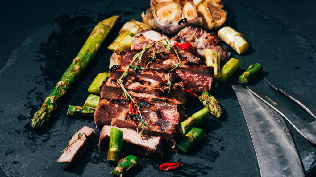 O churrasco ganha uma nova estrela e não é a grelha - Créditos: depositphotos.com / VadimVasenin