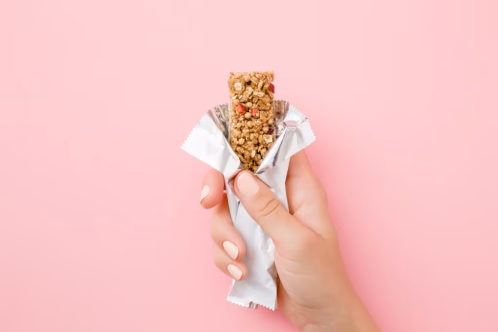 5 dicas para consumir barrinhas proteicas com equilíbrio