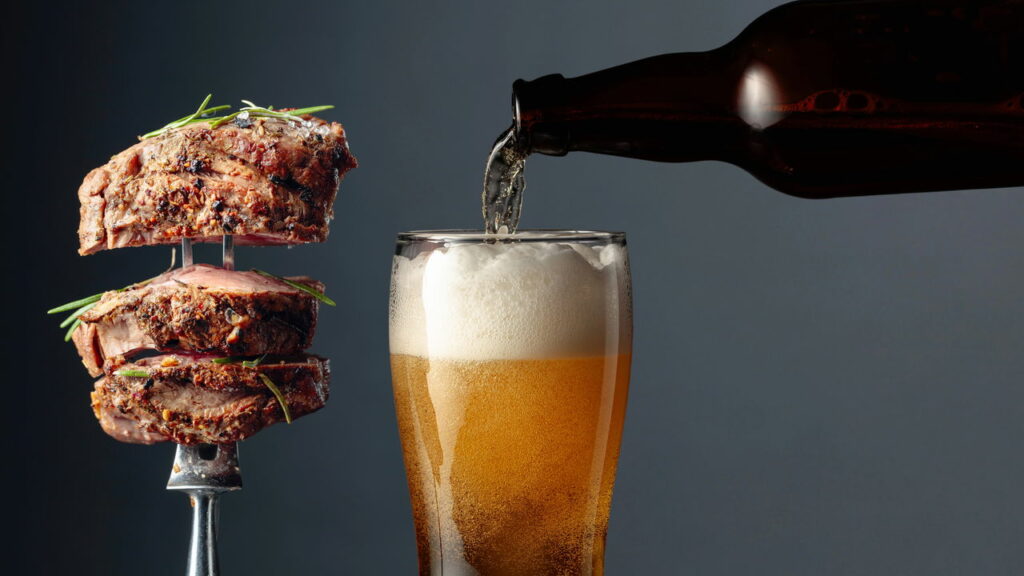 O segredo da harmonização perfeita entre churrasco e cerveja - Créditos: depositphotos.com / igorr1