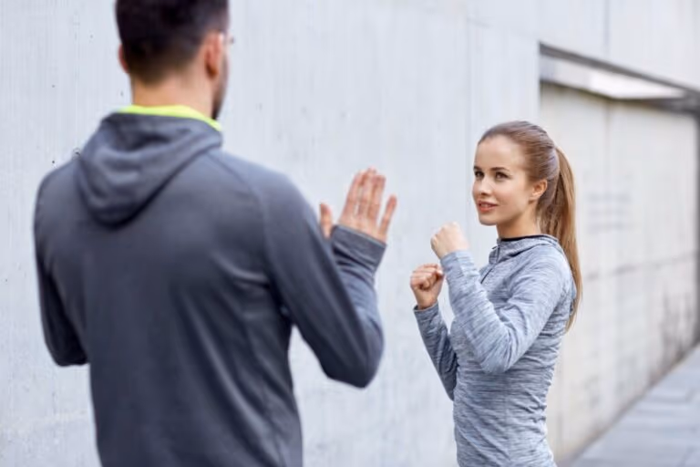5 benefícios da defesa pessoal para mulheres