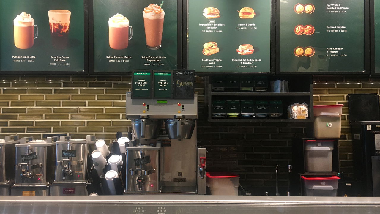 Grande rede de cafeterias anuncia o fechamento de 90 lojas