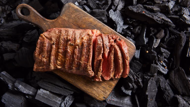 Truque com bicarbonato deixa carne super suculenta em minutos