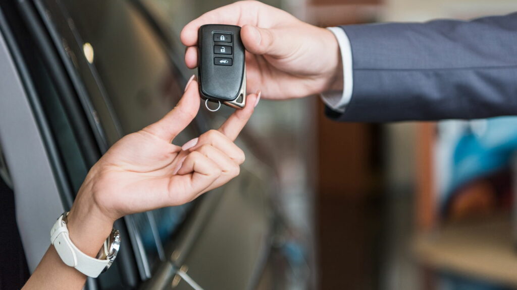 A decisão de trocar de carro precisa de muita atenção - Créditos: depositphotos.com / AllaSerebrina