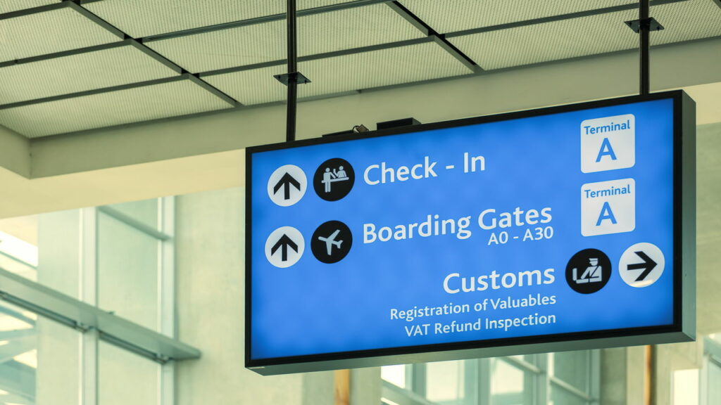 Como usar o check-in antecipado para garantir melhores lugares no avião