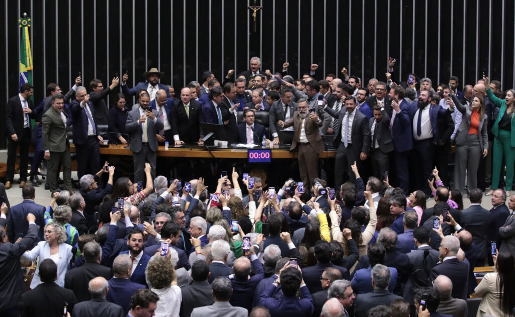 Deputado do União Brasil é escolhido relator de ação sobre motim na Câmara