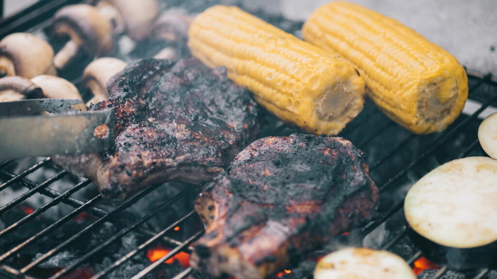 Técnicas para preparar carne defumada em casa mesmo sem defumador profissional