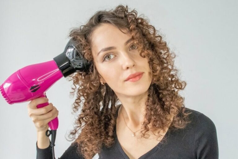 5 truques para manter os cachos perfeitos no day after
