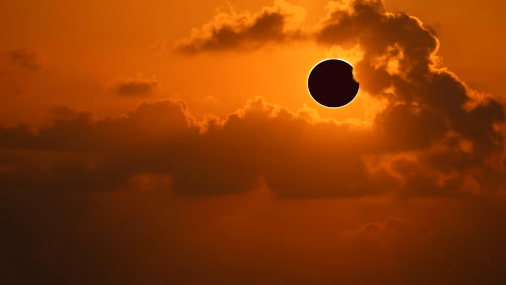 Maior eclipse solar da história vai esconder o sol por 6 minutos e causar apagão mundial