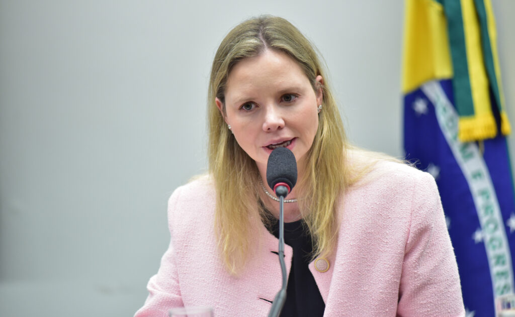 Crusoé: Ficha Limpa sob ataque
