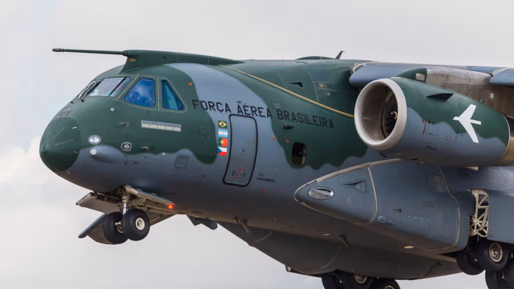 KC-390: o avião brasileiro que virou referência mundial em transporte militar
