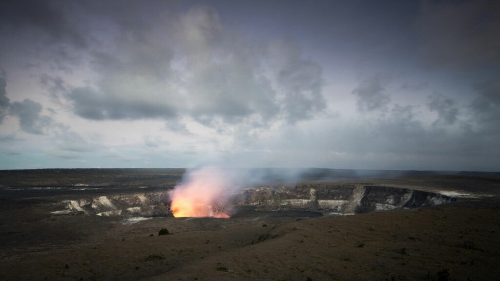 Vulcão Kilauea entra em erupção e gera imagens surpreendentes