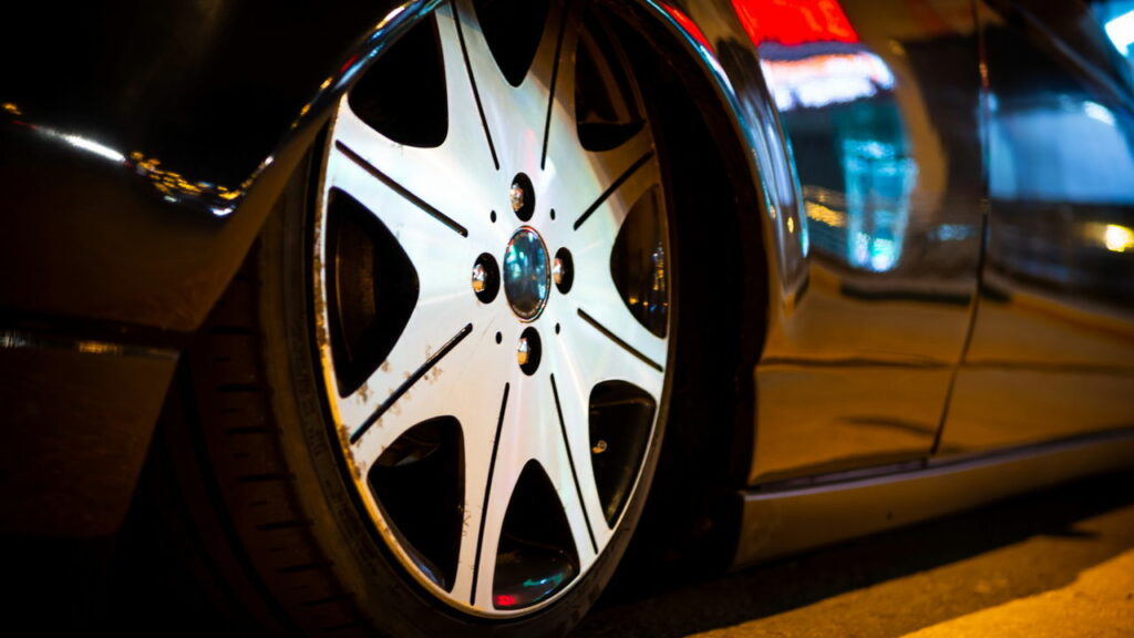 Quais são os limites de personalização do carro segunda as leis de trânsito?